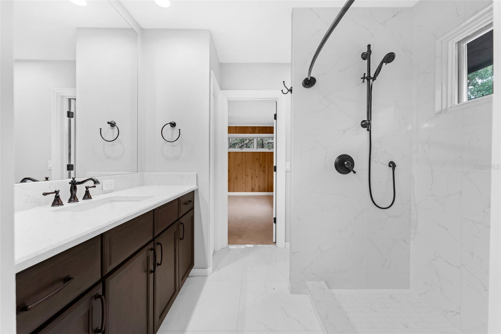 Image 34 of 78 For 5655 Oak Hollow Lane