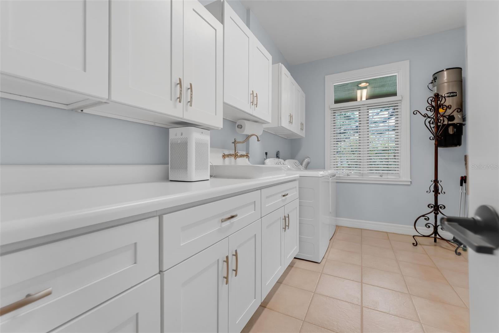 Image 38 of 78 For 5655 Oak Hollow Lane