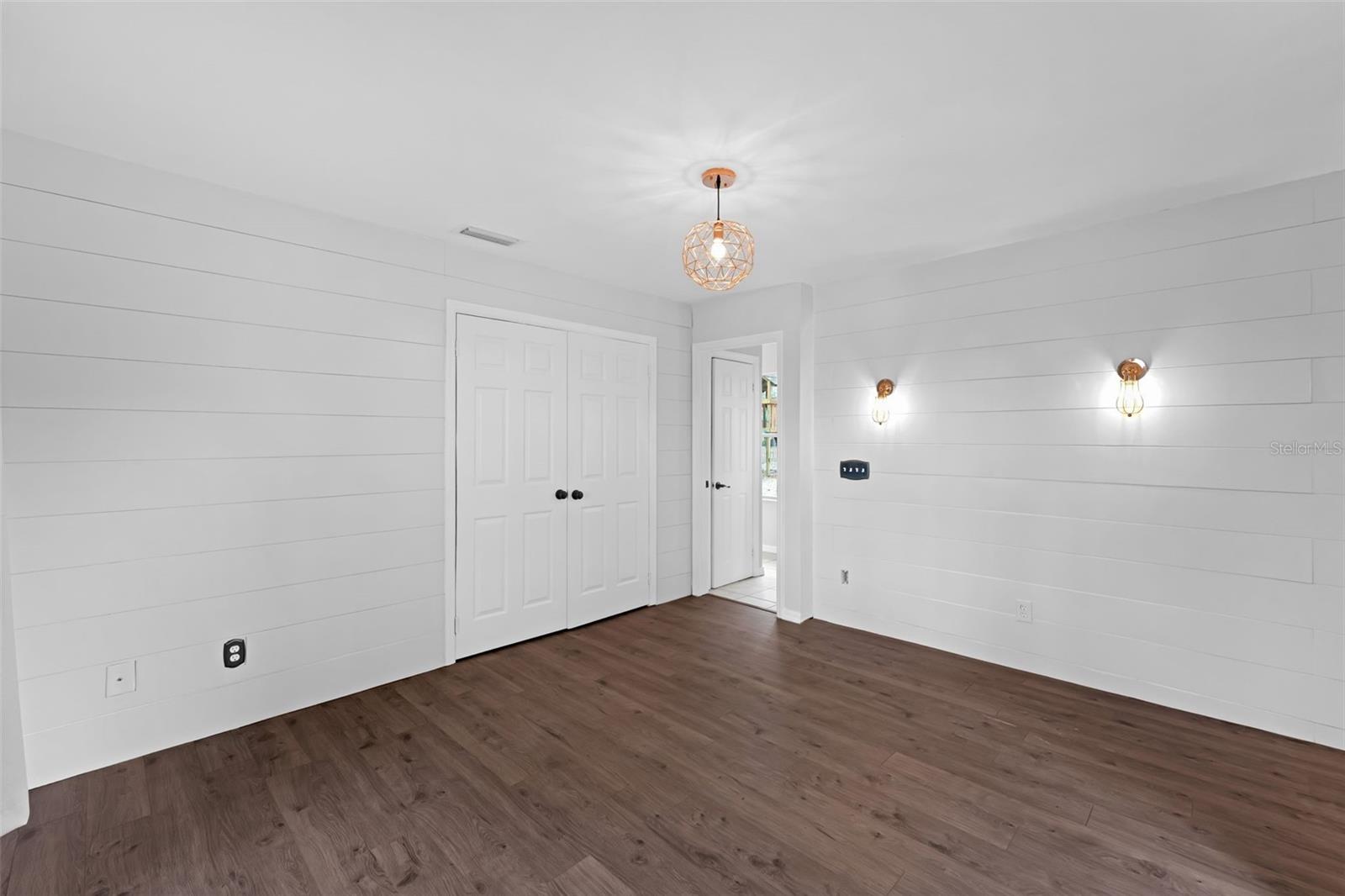 Image 47 of 78 For 5655 Oak Hollow Lane