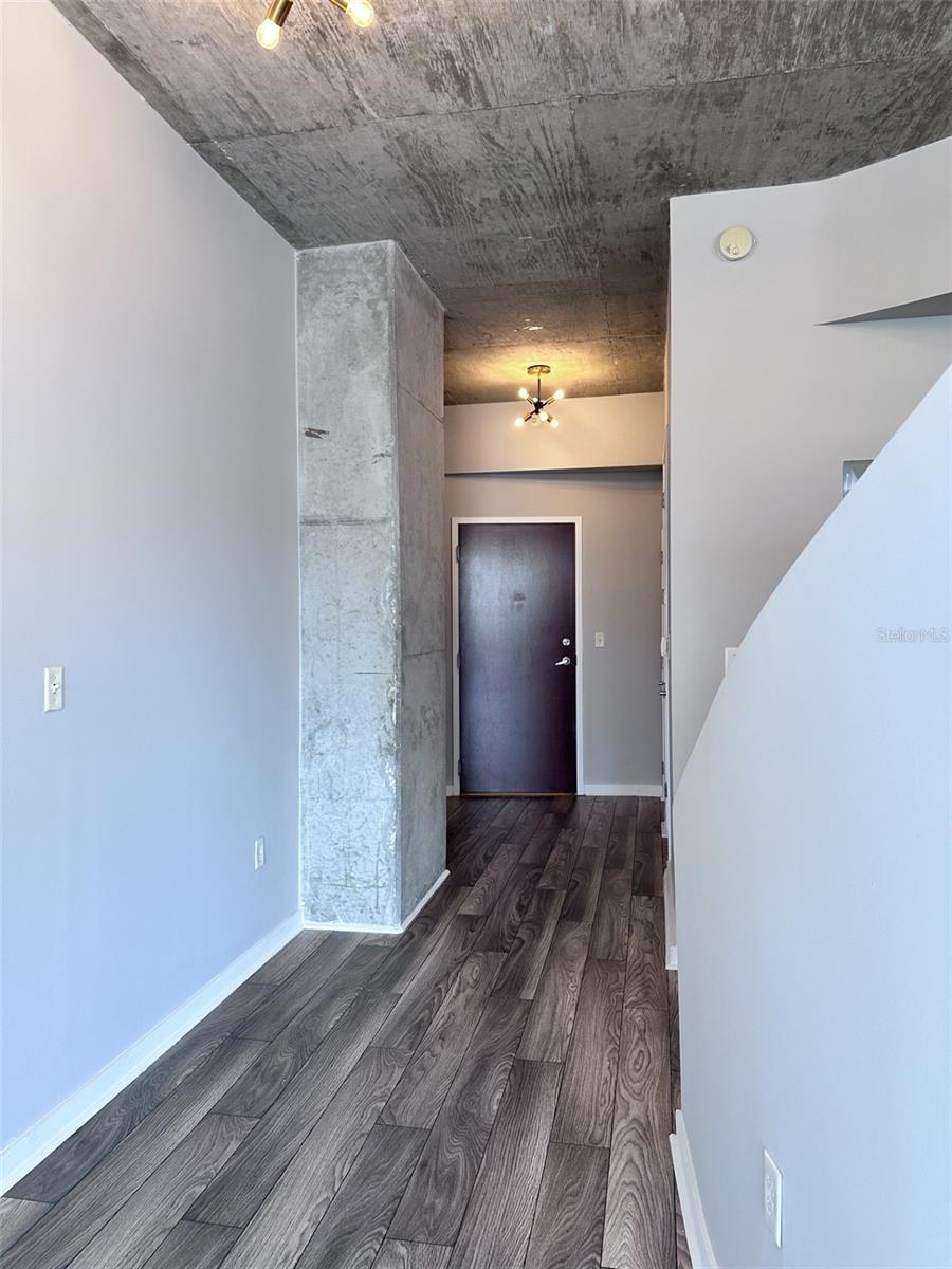 Image 15 of 24 For 155 Court Avenue 2406