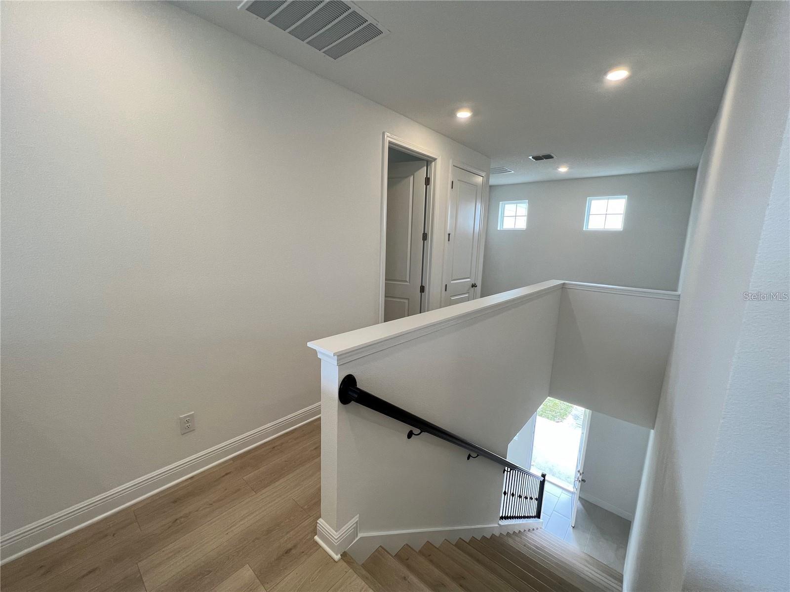 Image 17 of 49 For 19141 Planetree Street