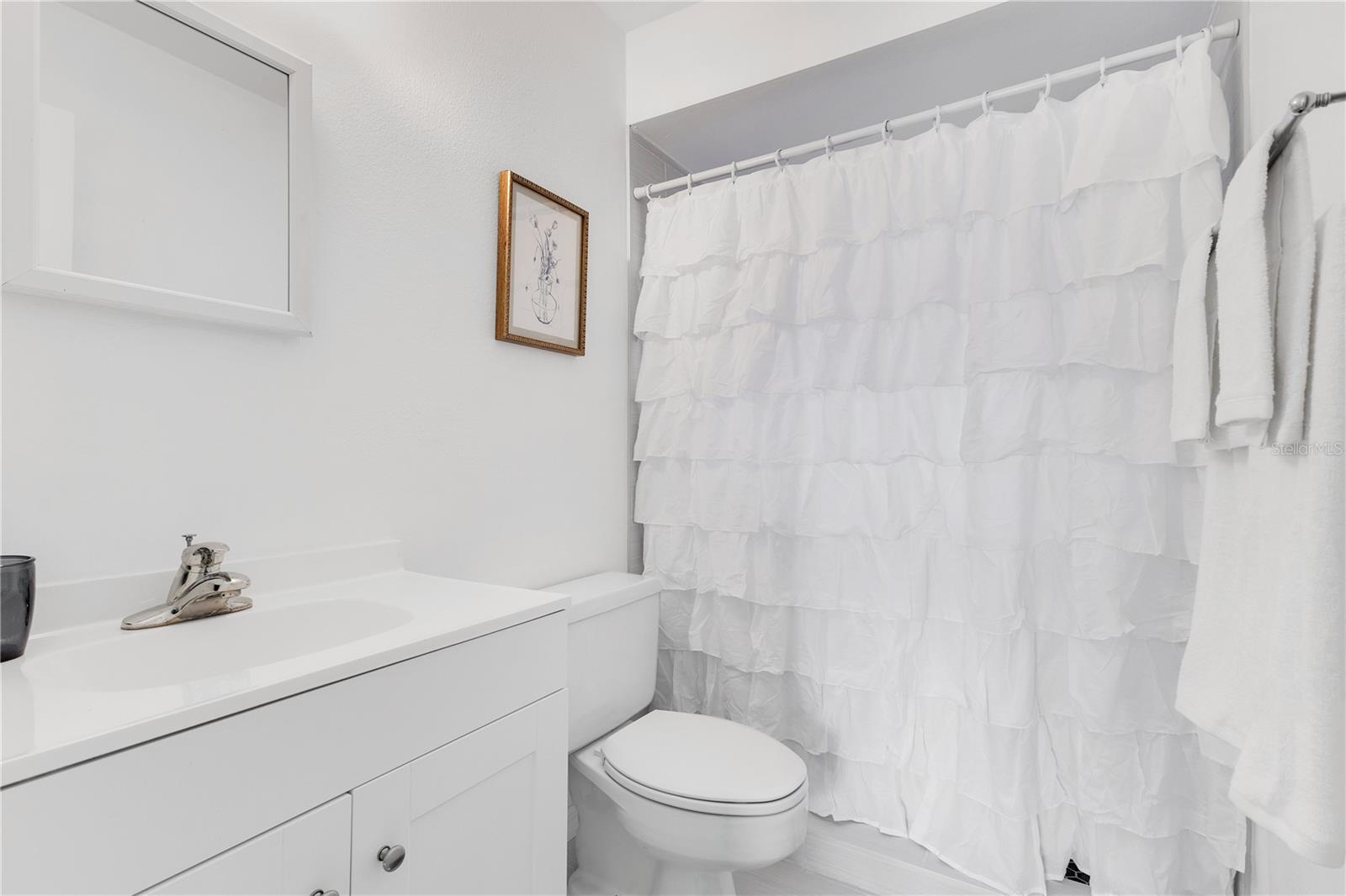 Image 21 of 38 For 1340 Bakersfield Avenue