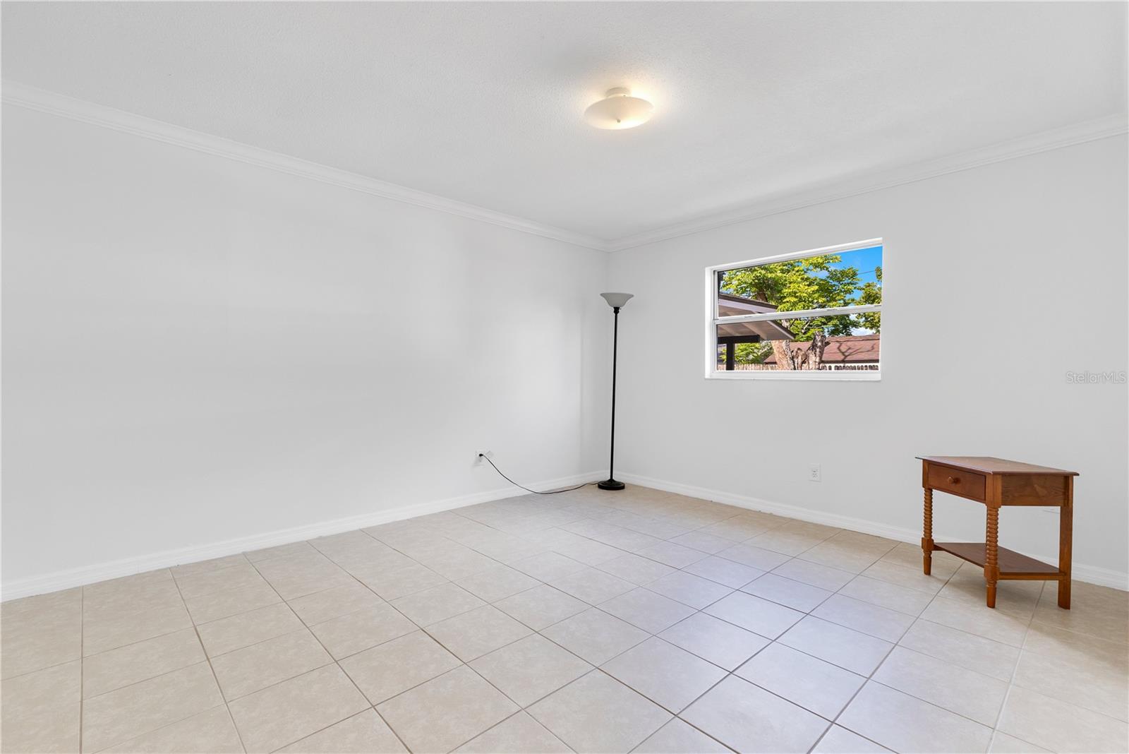 Image 23 of 38 For 1340 Bakersfield Avenue