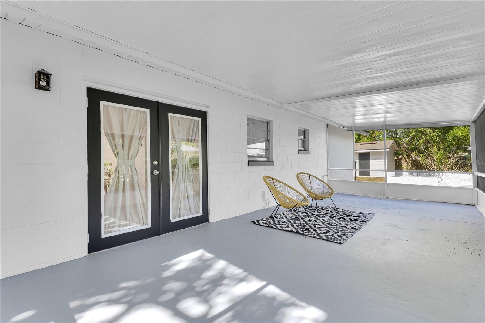 Image 25 of 38 For 1340 Bakersfield Avenue