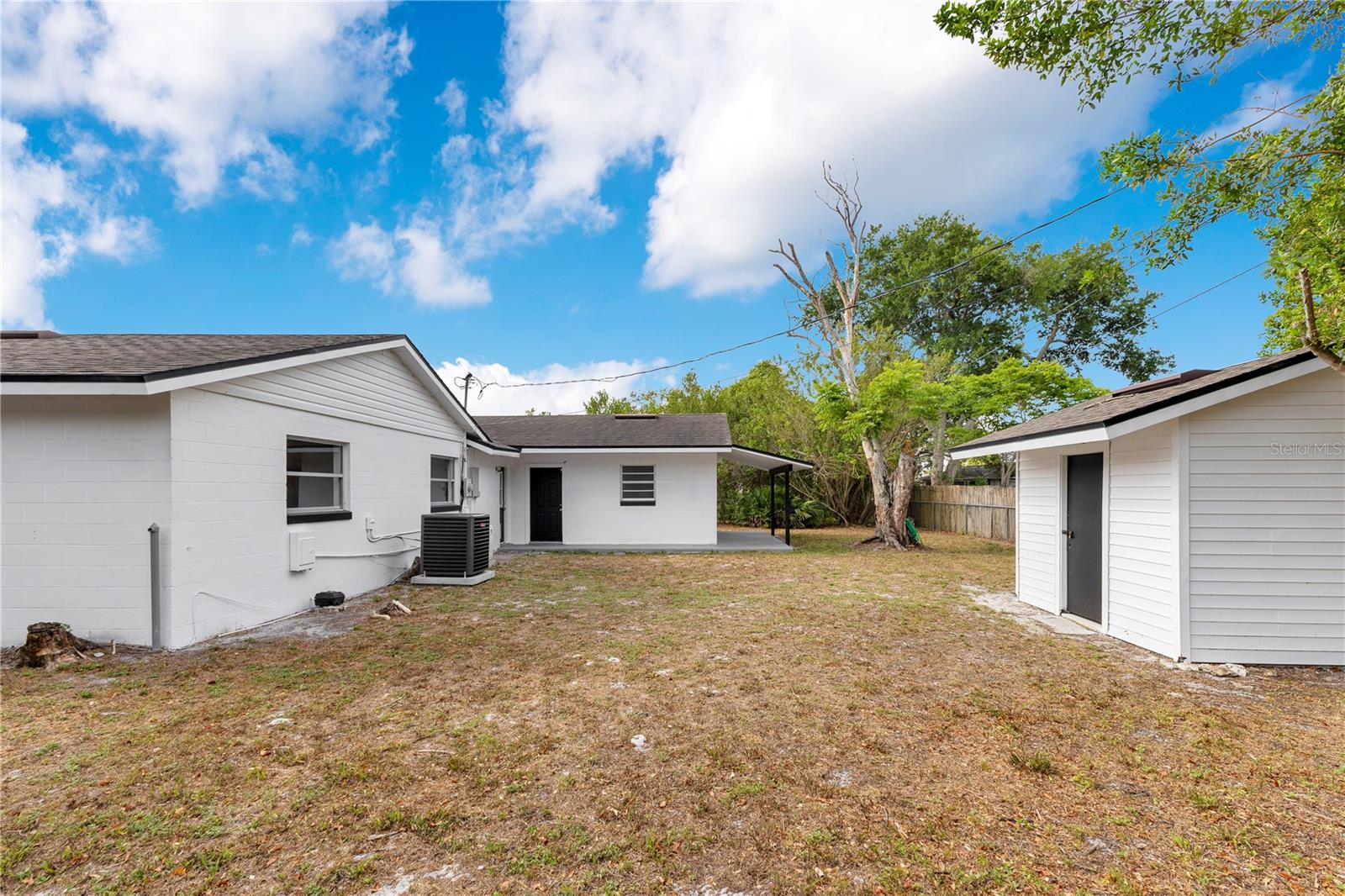 Image 31 of 38 For 1340 Bakersfield Avenue