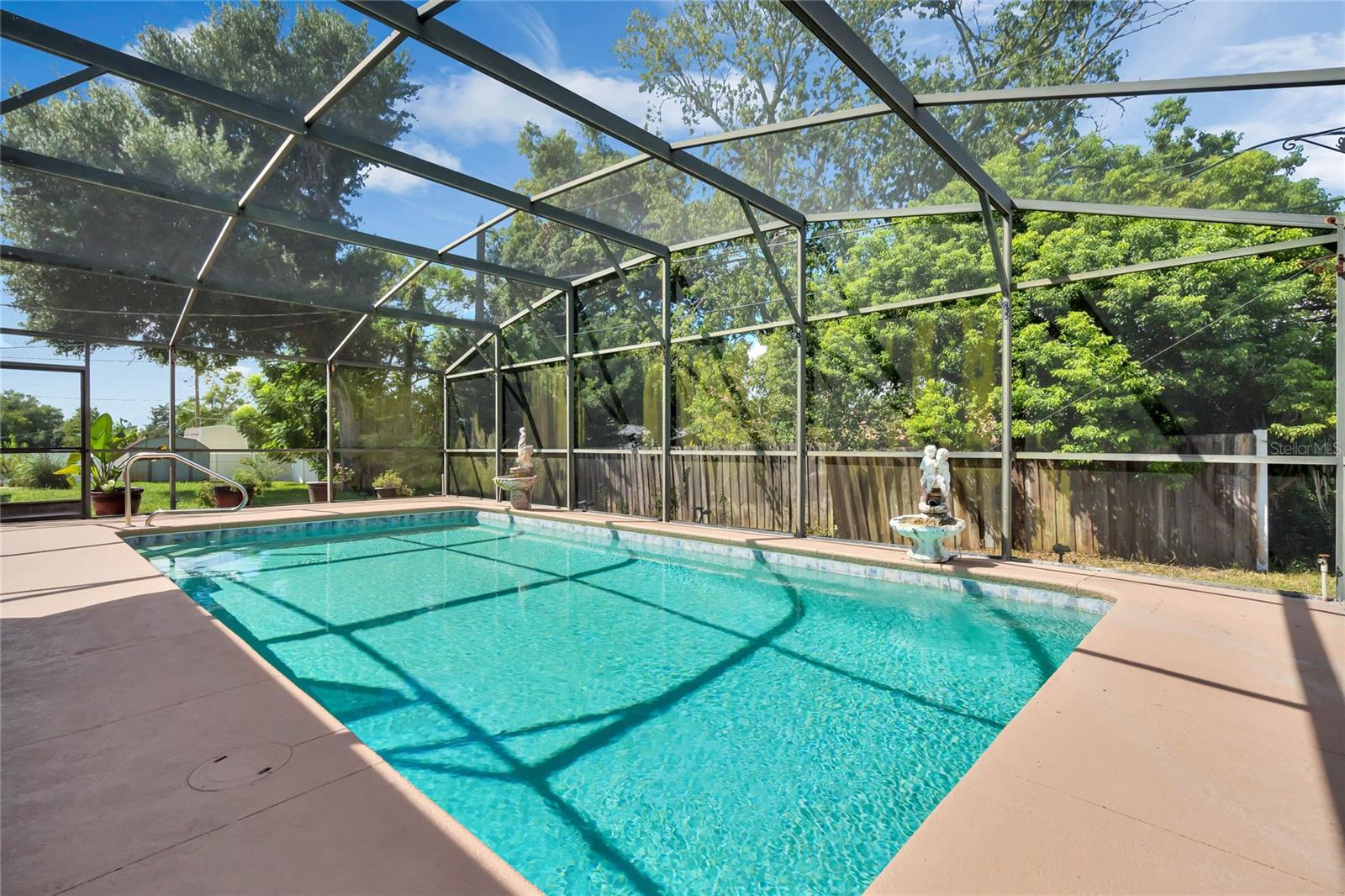 Image 36 of 40 For 842 Amidon Street
