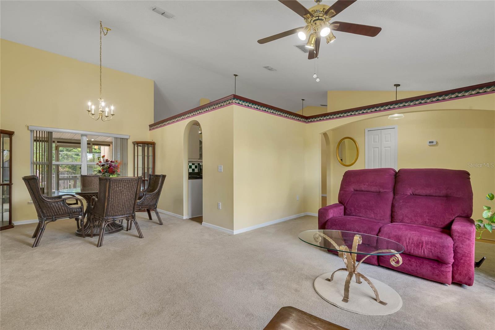 Image 7 of 40 For 842 Amidon Street