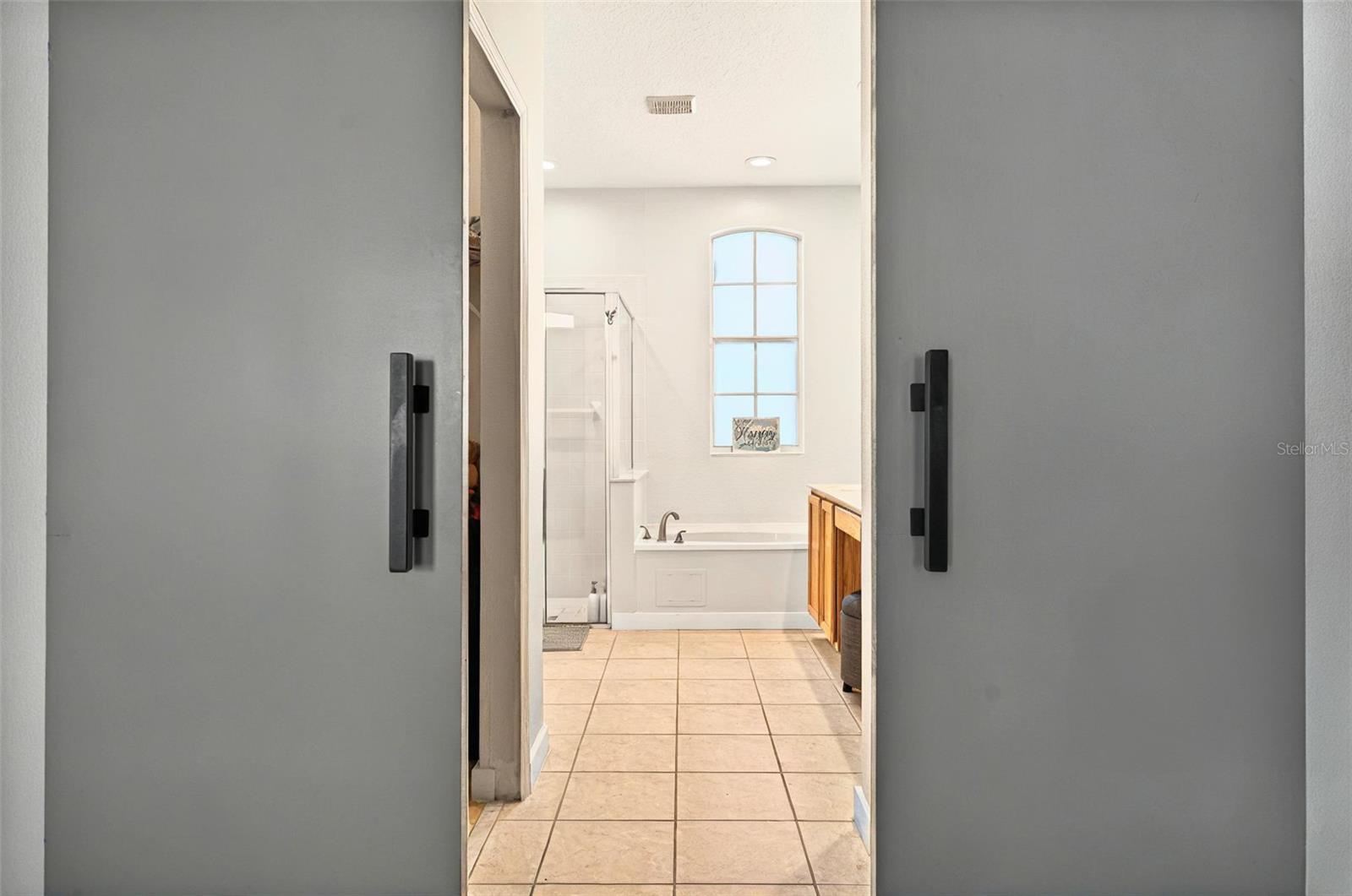 Image 24 of 51 For 6542 Lake Pembroke Place