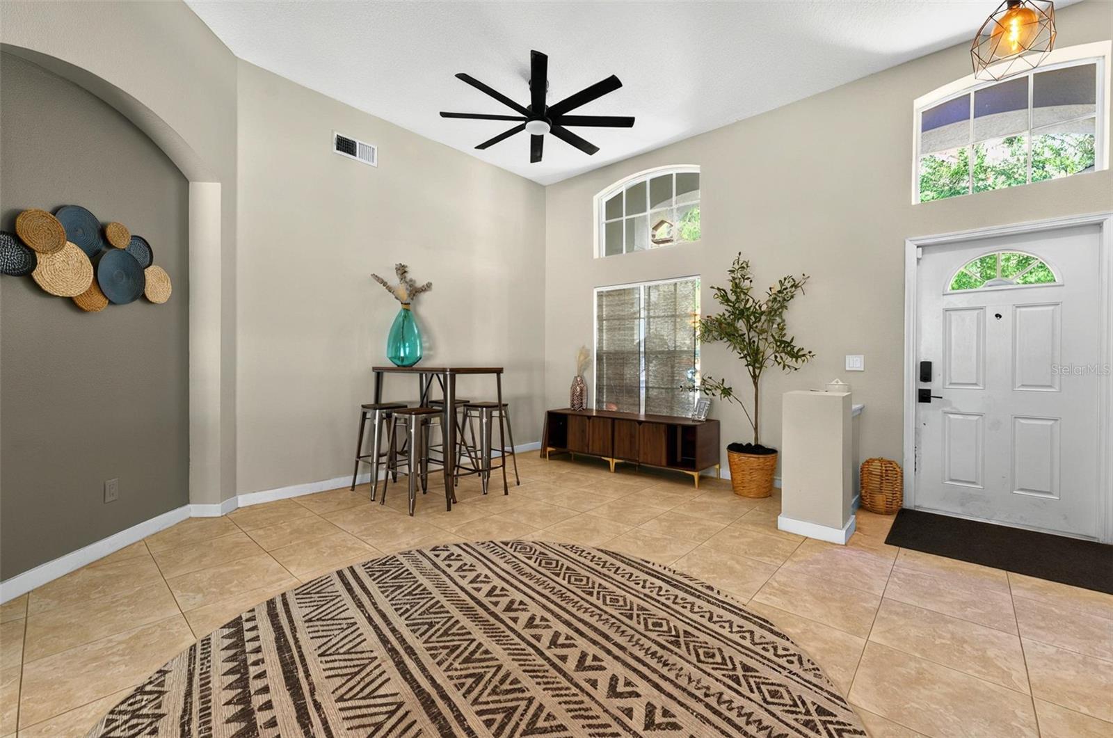 Image 4 of 51 For 6542 Lake Pembroke Place