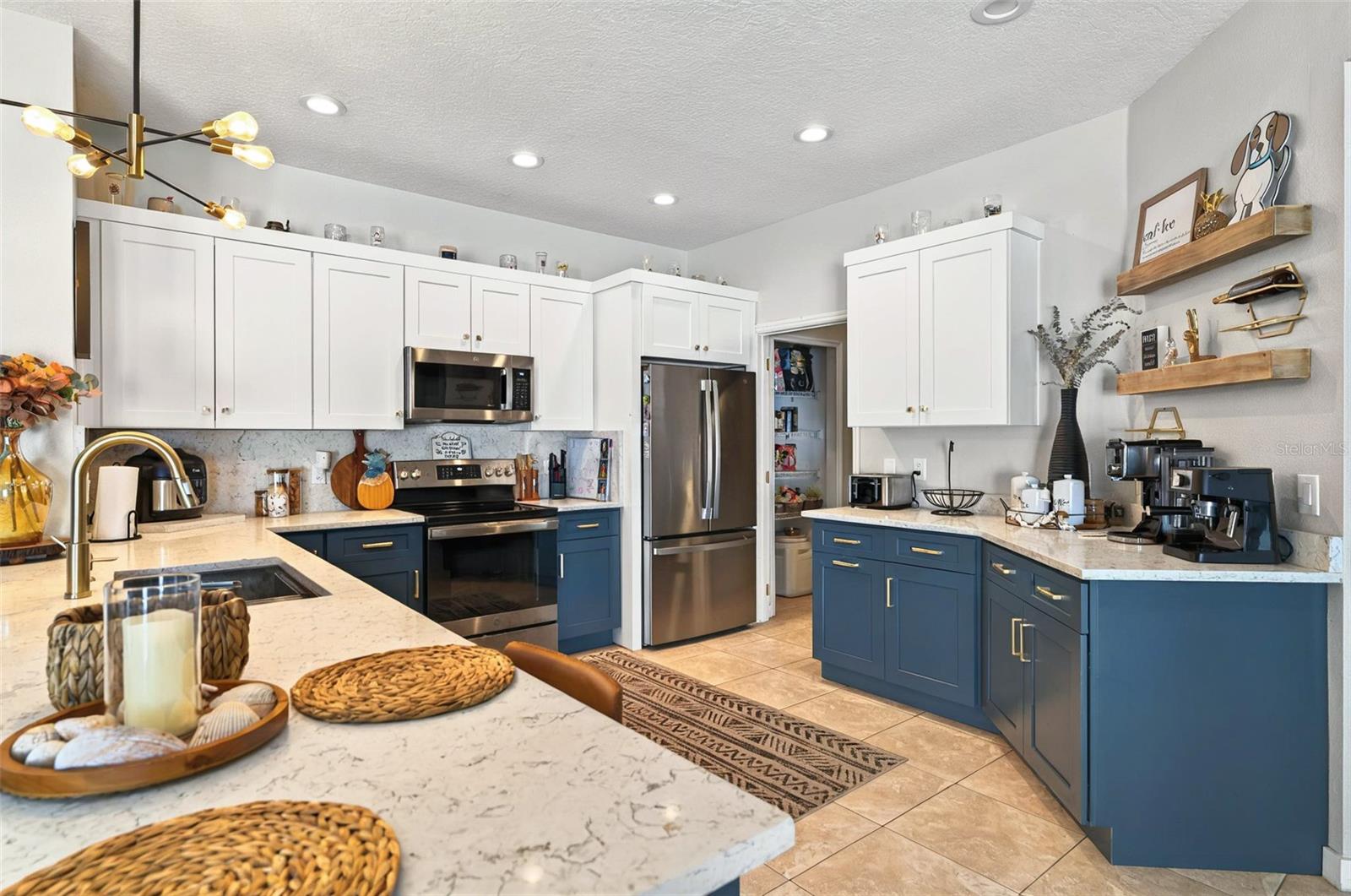 Image 8 of 51 For 6542 Lake Pembroke Place