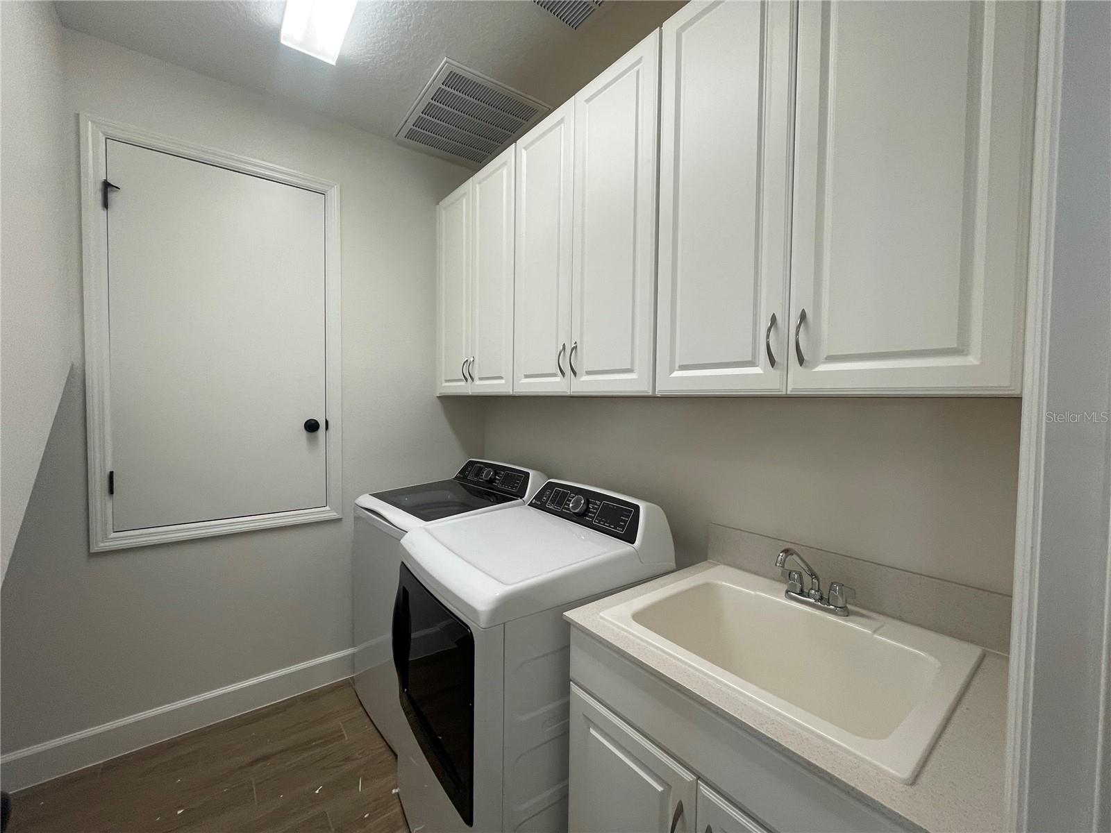 Image 21 of 29 For 5391 Park Guell Street
