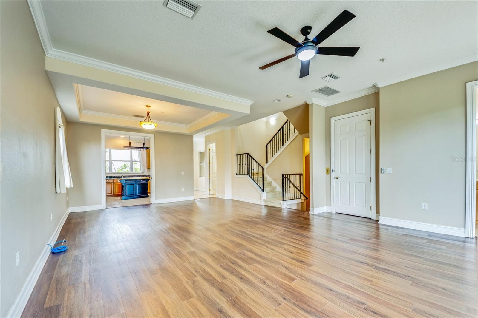 Image 7 of 37 For 1408 3rd Street Circle E