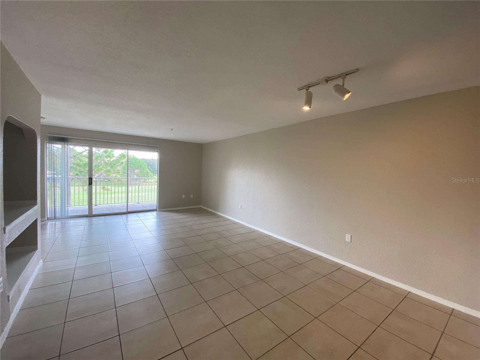 Image 2 of 37 For 14025 Fairway Island Drive 335