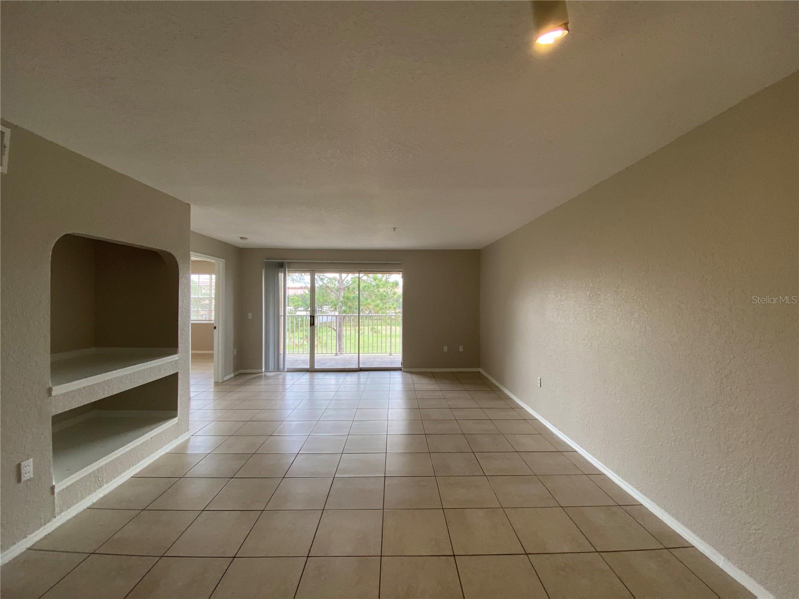 Image 3 of 37 For 14025 Fairway Island Drive 335