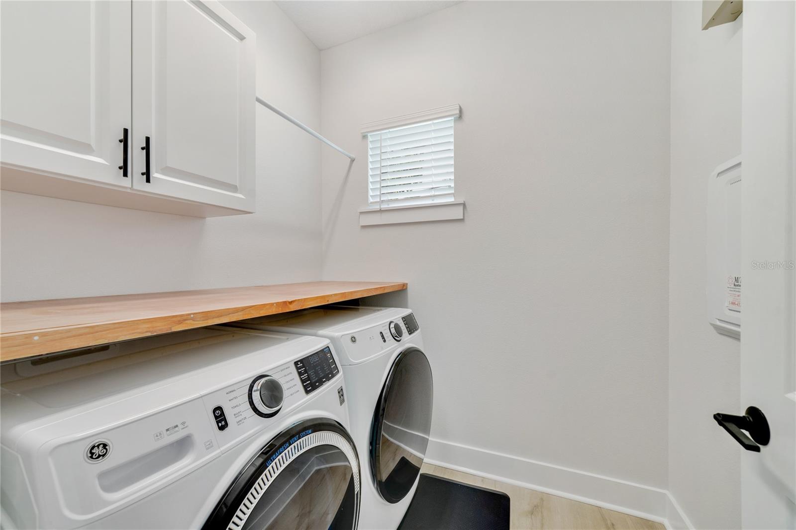 Image 16 of 34 For 2110 Hillcrest Street
