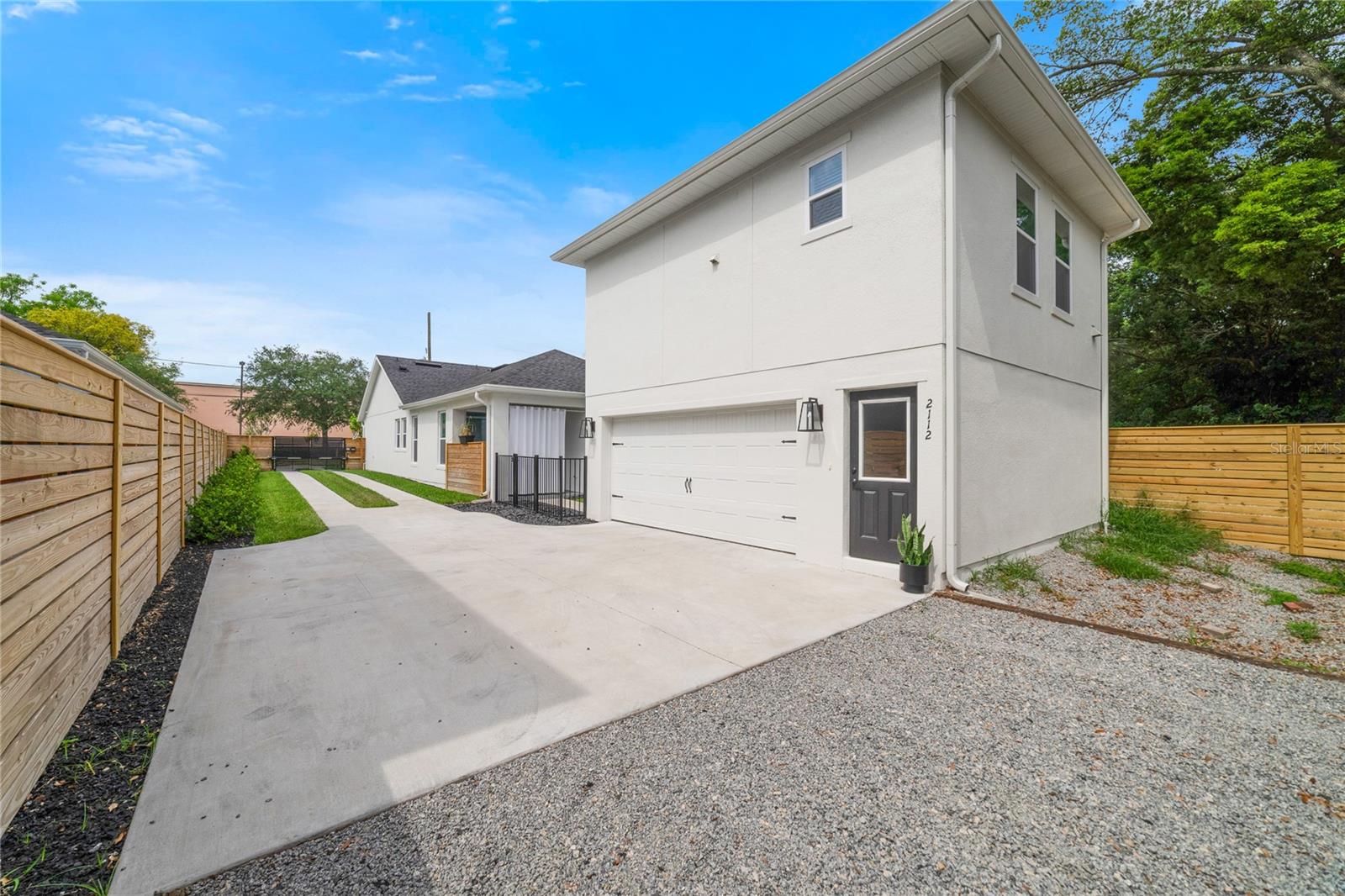 Image 3 of 34 For 2110 Hillcrest Street