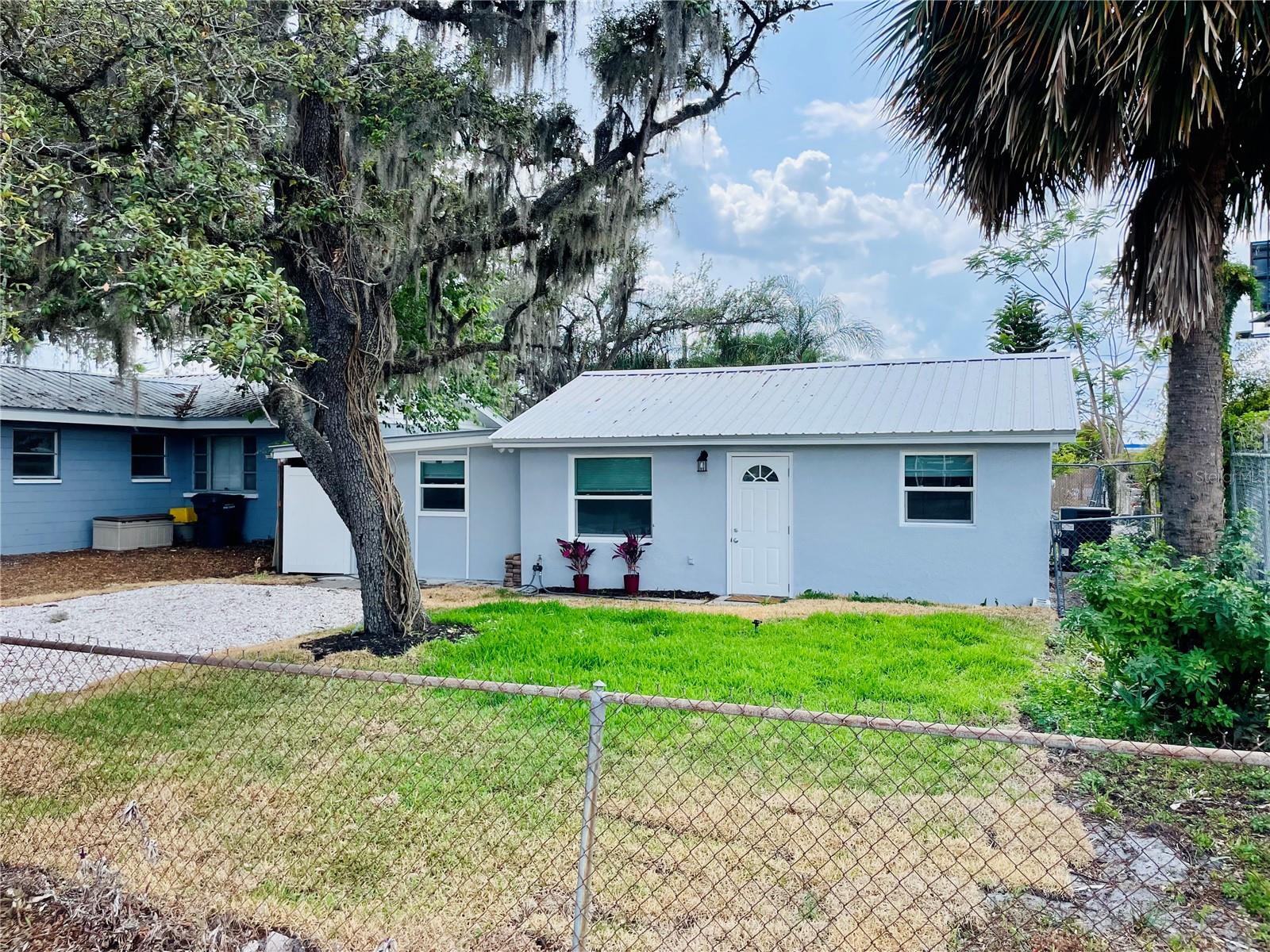Image 2 of 17 For 934 Savannah Avenue