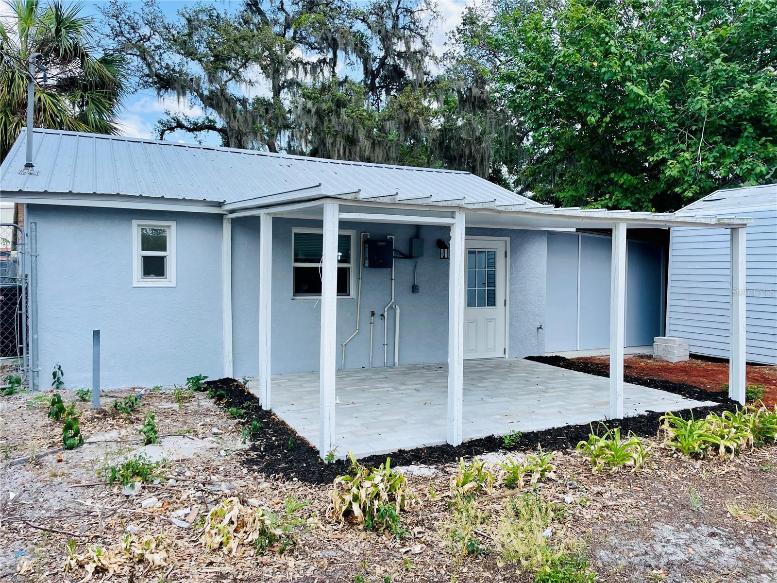 Image 3 of 17 For 934 Savannah Avenue