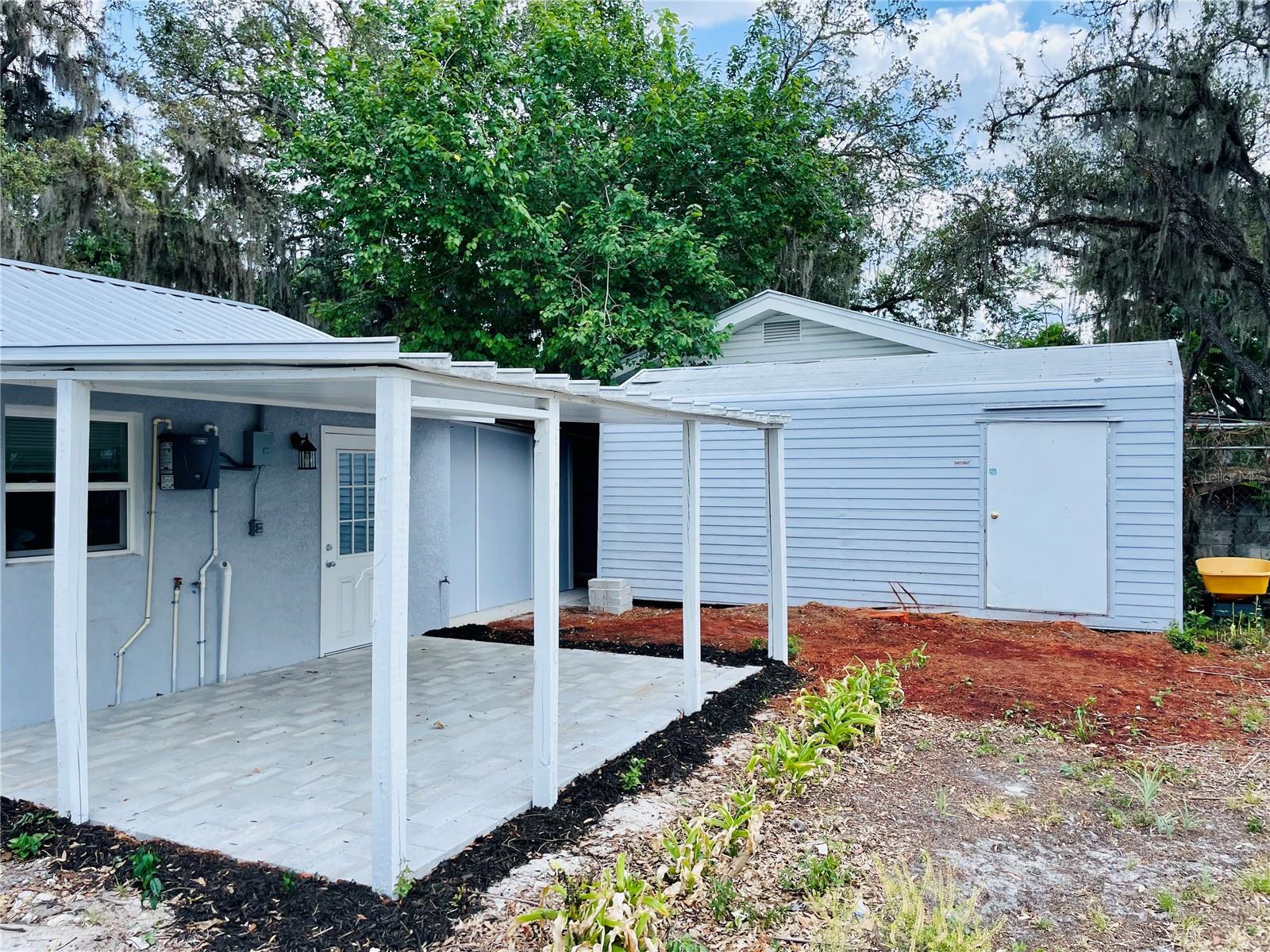 Image 4 of 17 For 934 Savannah Avenue
