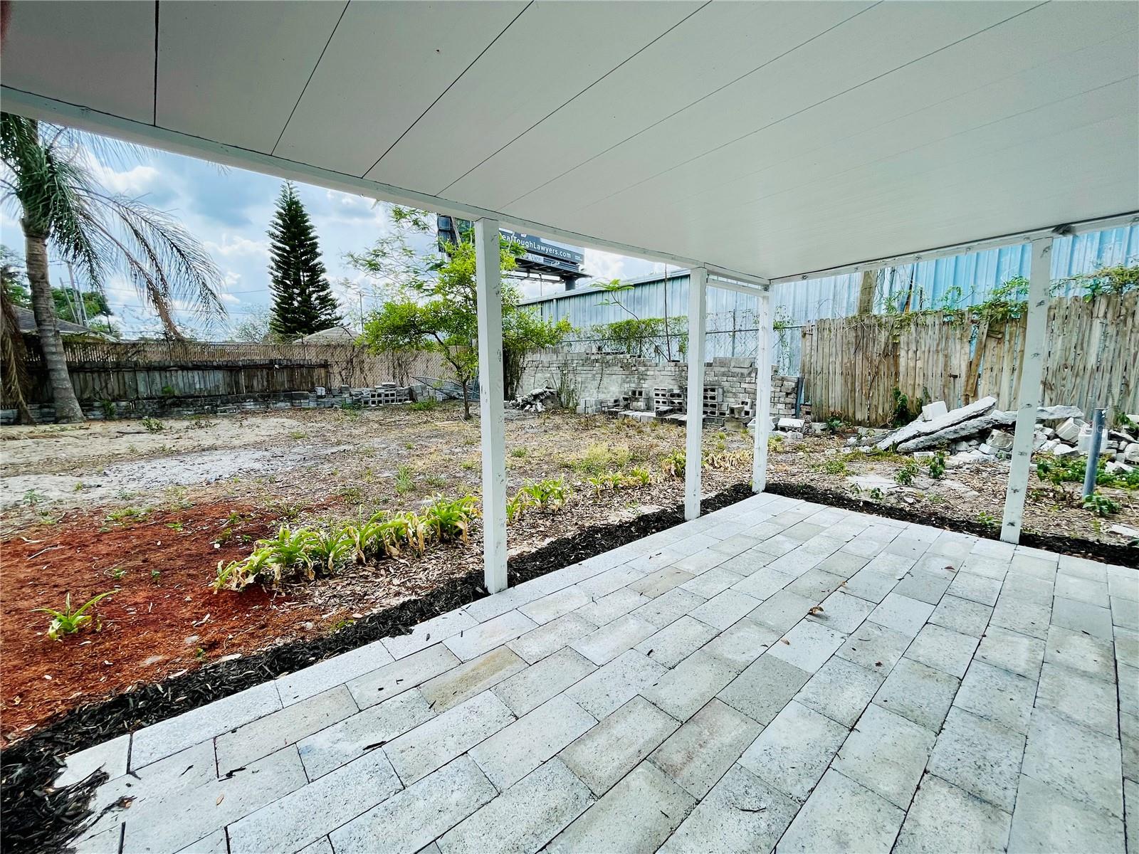 Image 5 of 17 For 934 Savannah Avenue