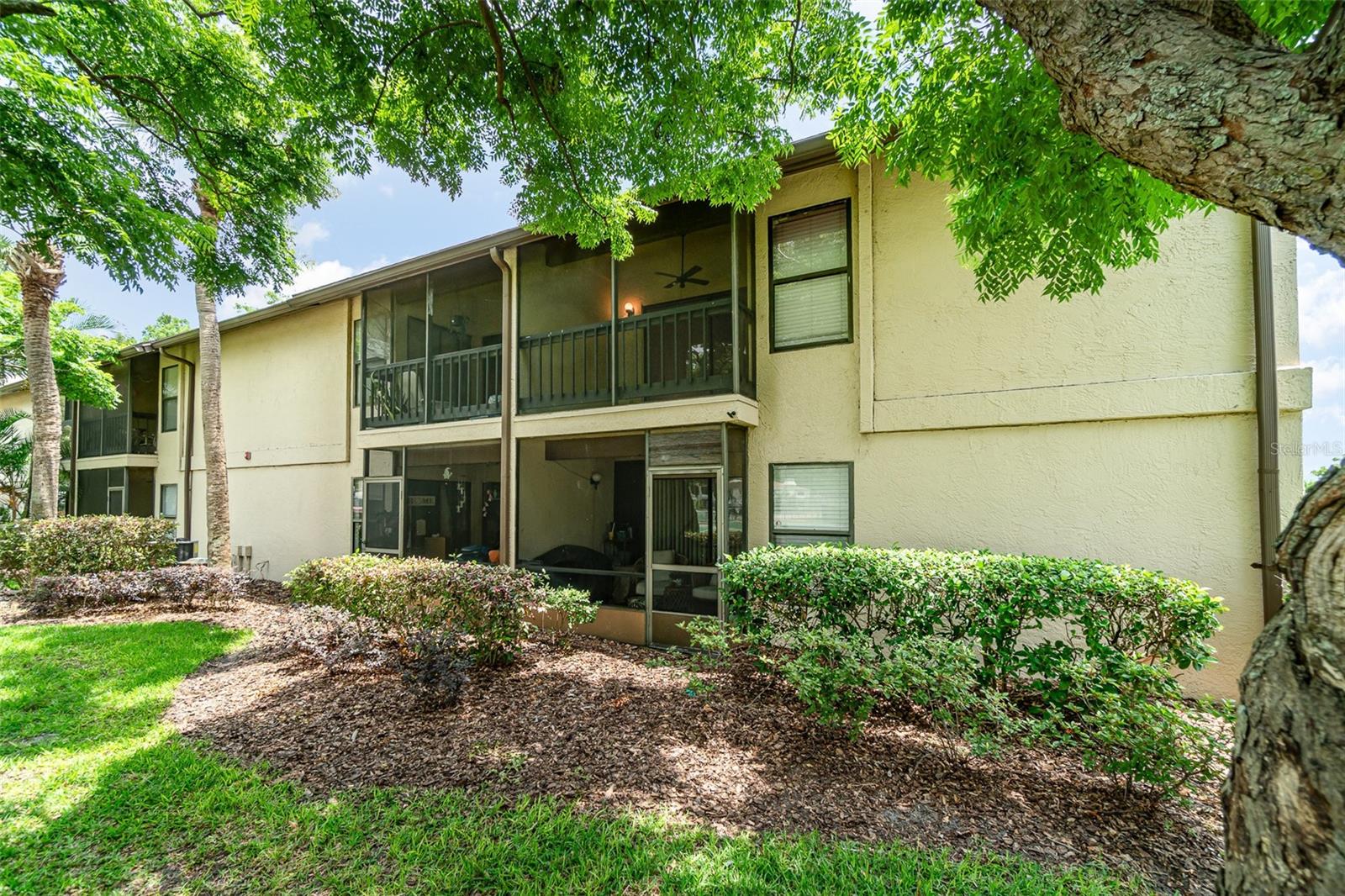 Image 23 of 24 For 2924 Semoran Boulevard D2