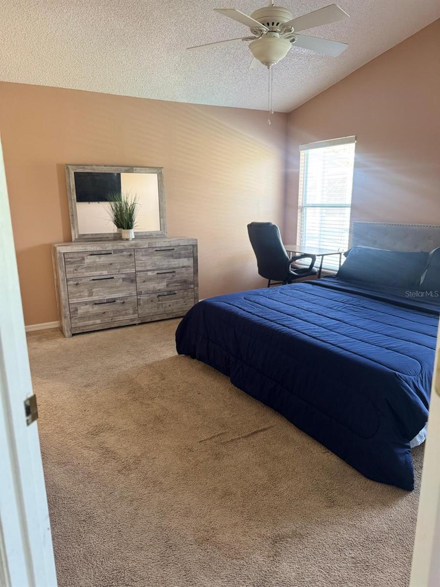 Image 10 of 19 For 17517 Silver Creek Court