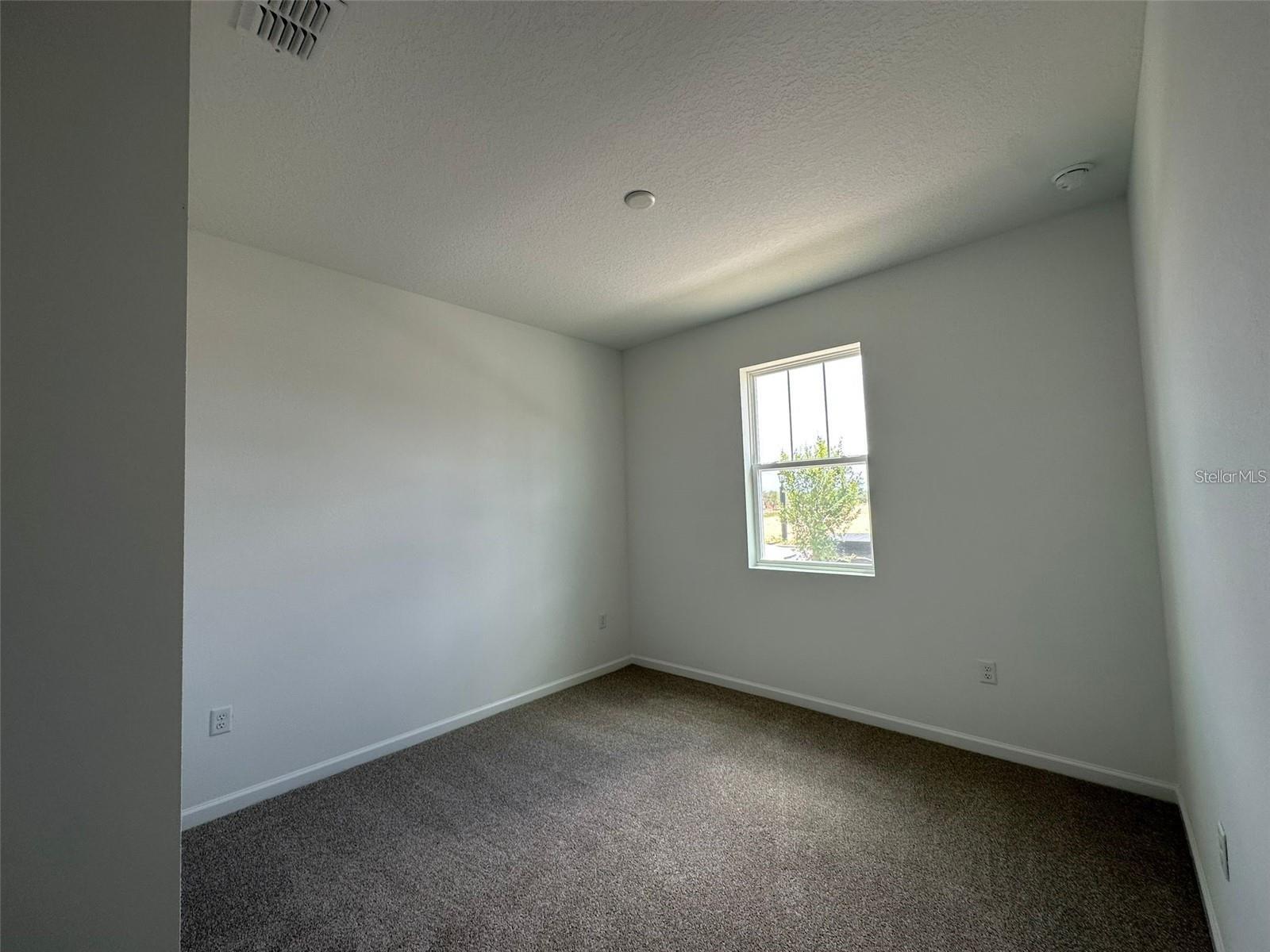 Image 11 of 22 For 1141 Lakeshore Breeze Place