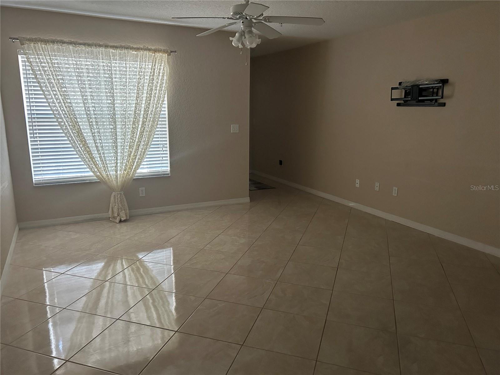 Image 10 of 36 For 2770 Coastal Bay Drive 3-103