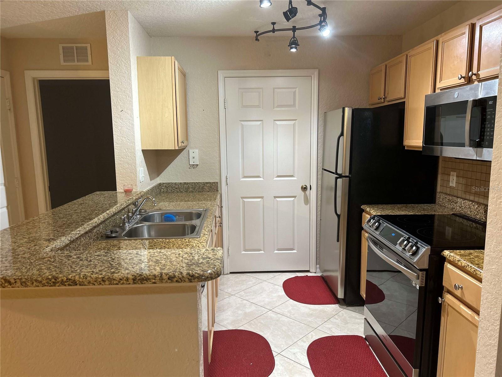 Image 6 of 36 For 2770 Coastal Bay Drive 3-103