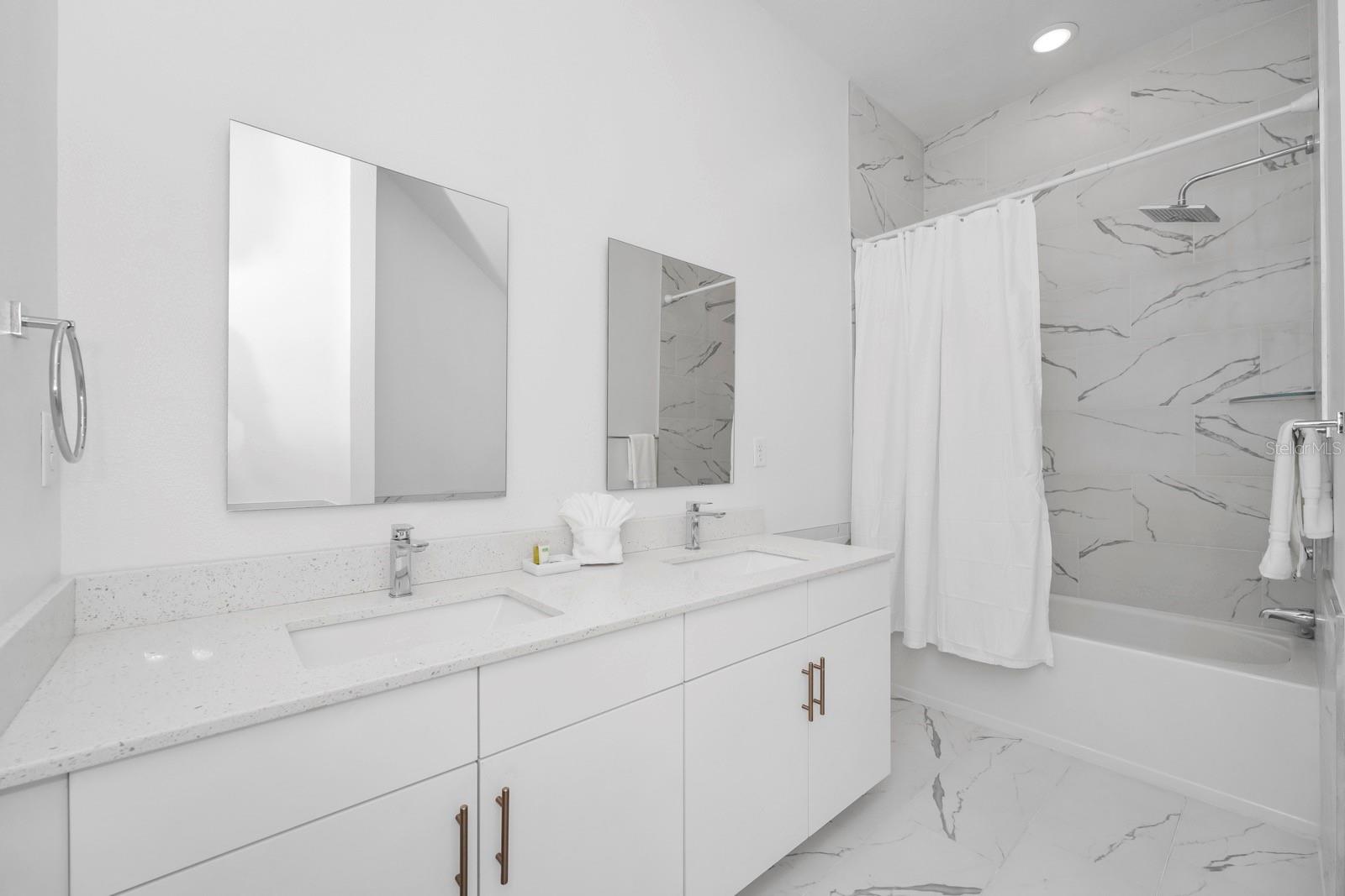 Image 21 of 41 For 296 Famagusta Drive