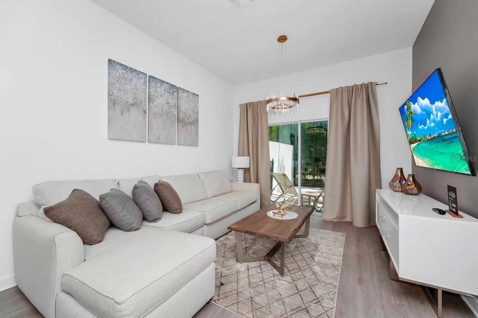 Image 5 of 41 For 296 Famagusta Drive