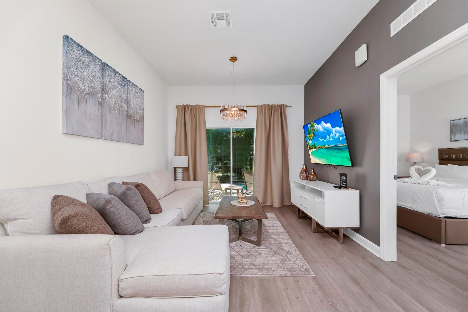 Image 6 of 41 For 296 Famagusta Drive