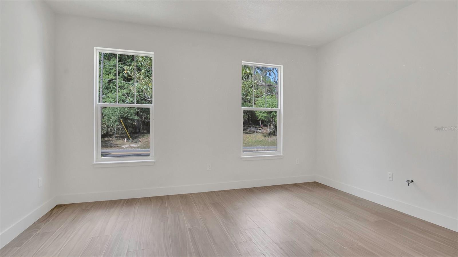 Image 16 of 30 For 1371 Lake Drive