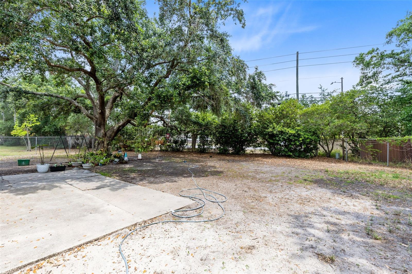 Image 17 of 20 For 7741 Pine Hollow Court