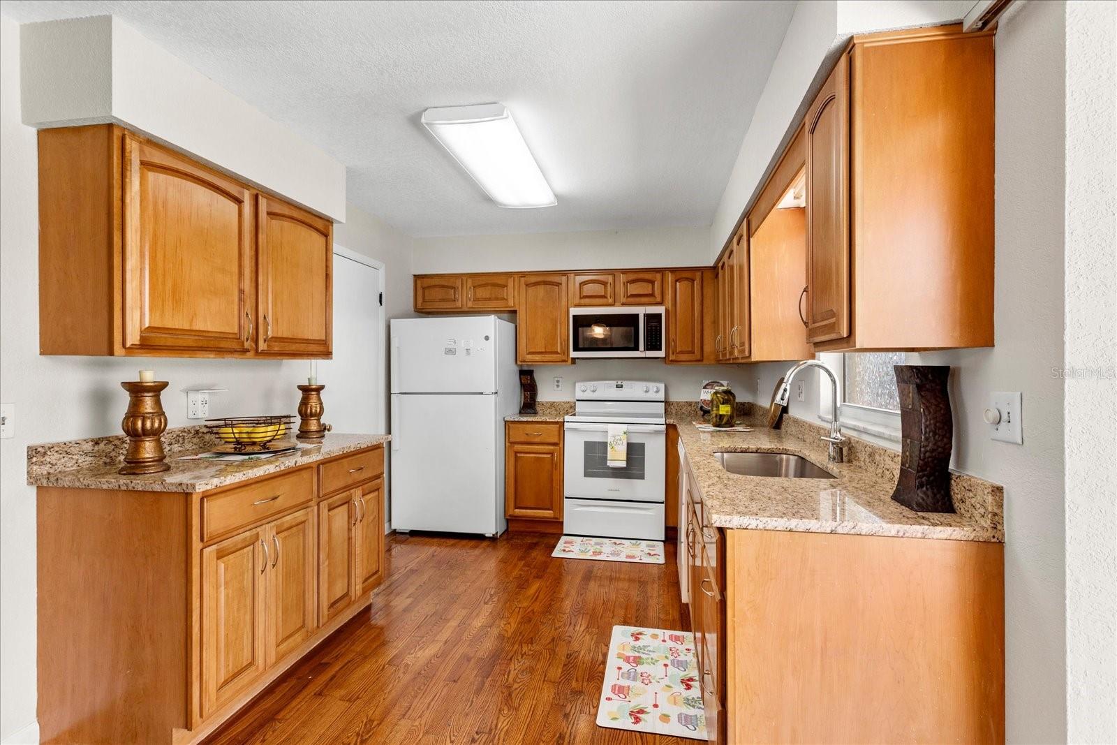Image 14 of 28 For 1190 Pecan Street