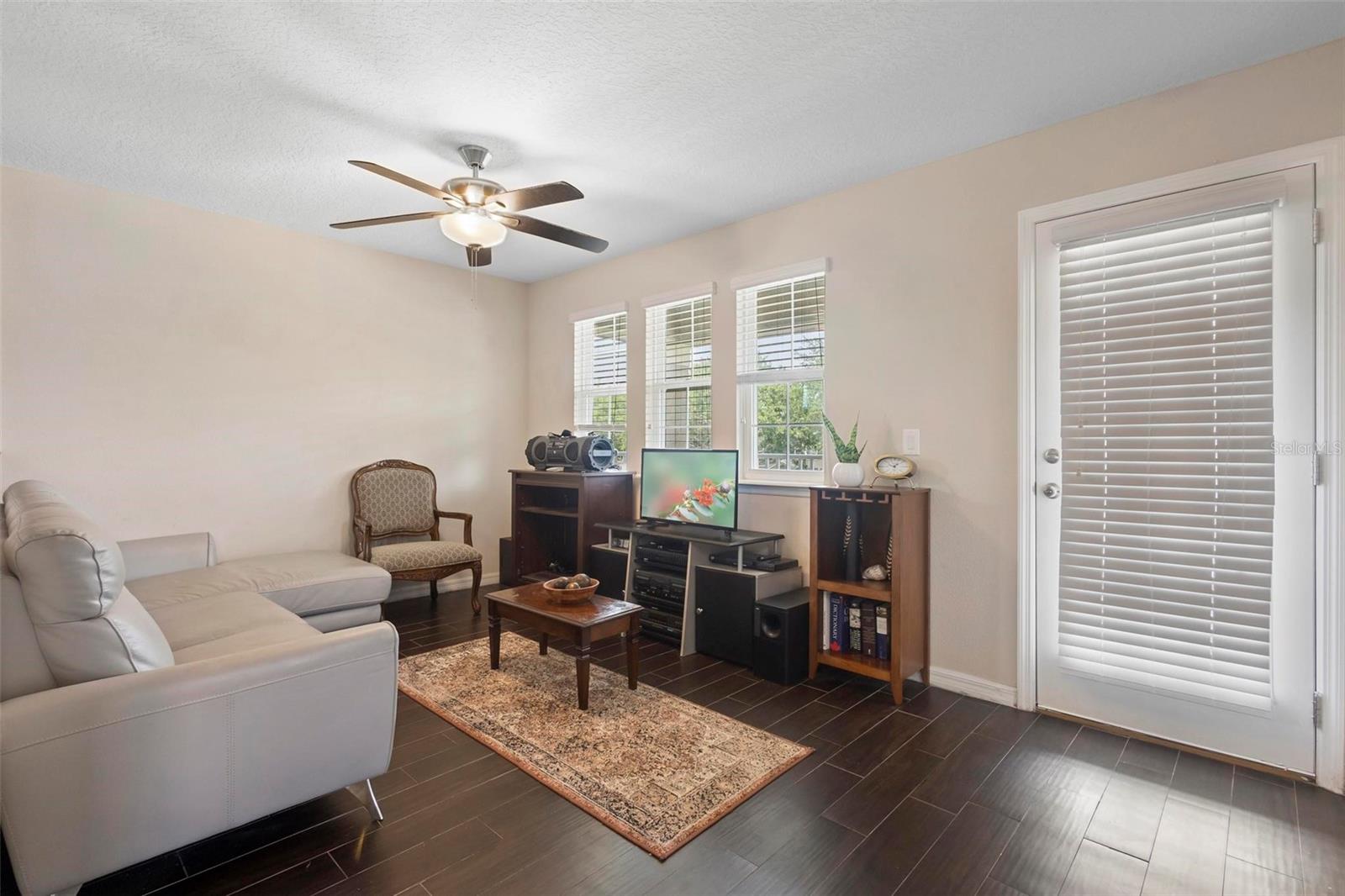 Image 18 of 47 For 2136 J Lawson Boulevard