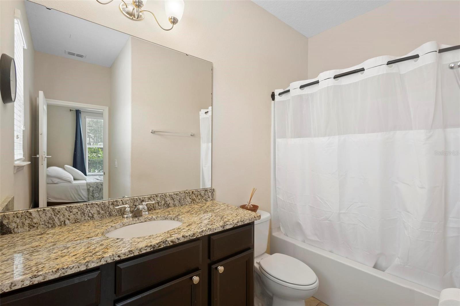Image 34 of 47 For 2136 J Lawson Boulevard