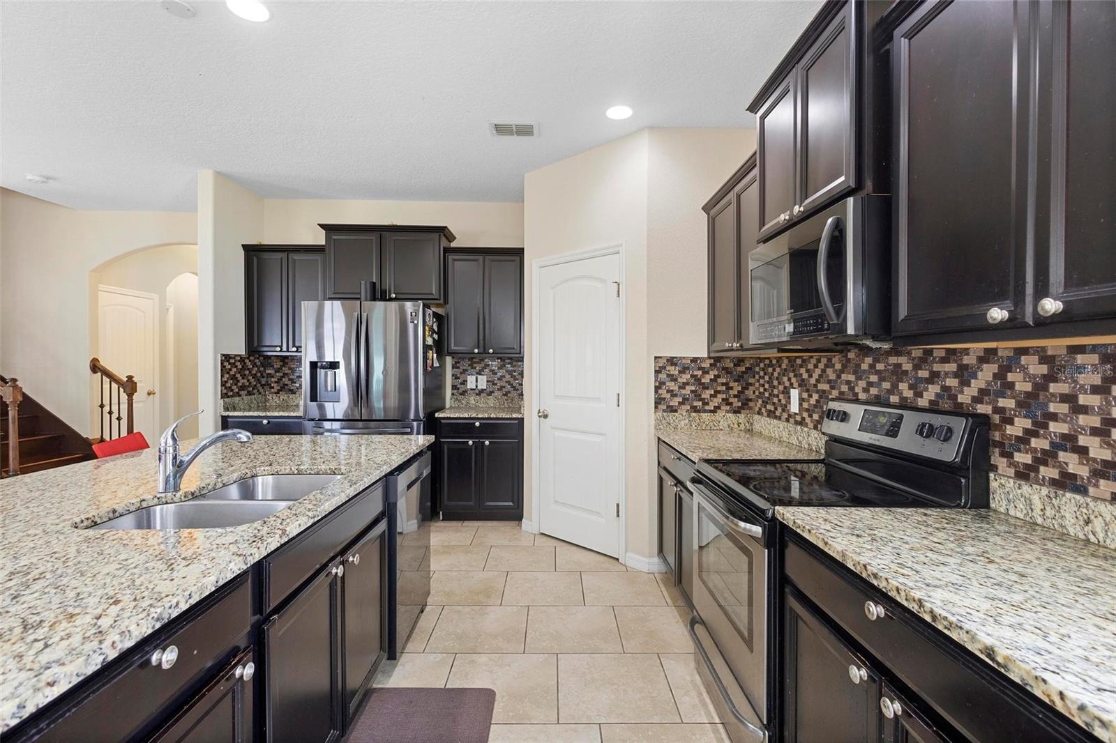 Image 6 of 47 For 2136 J Lawson Boulevard