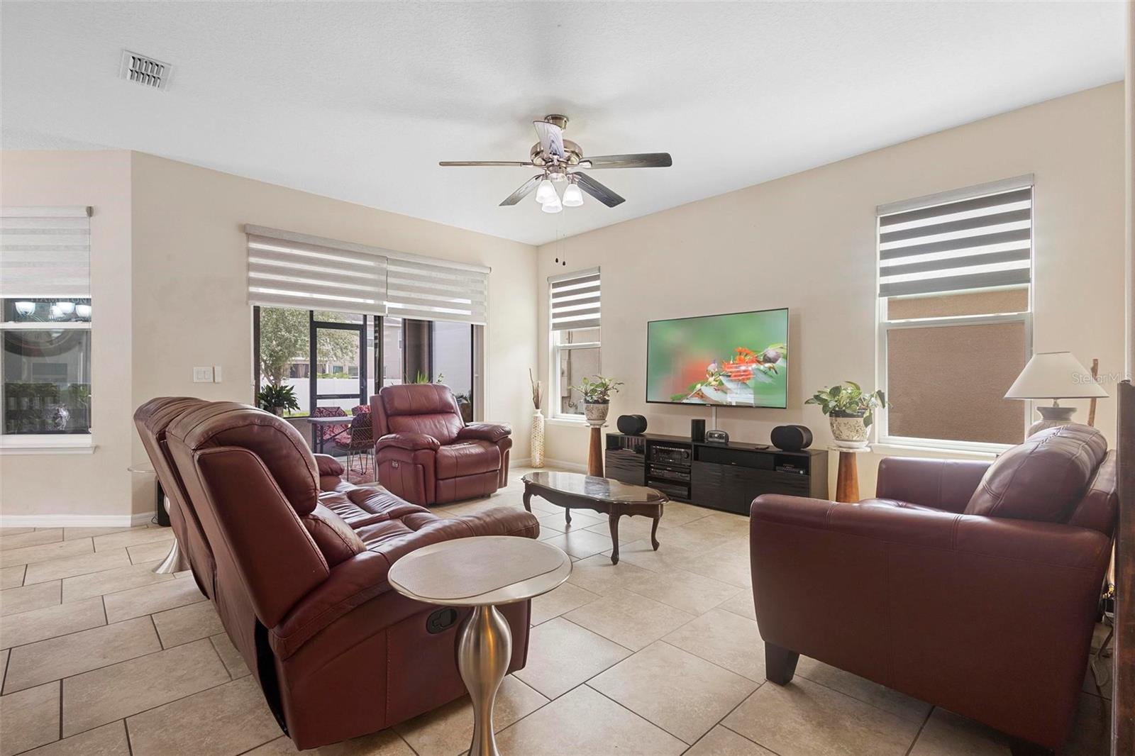 Image 9 of 47 For 2136 J Lawson Boulevard