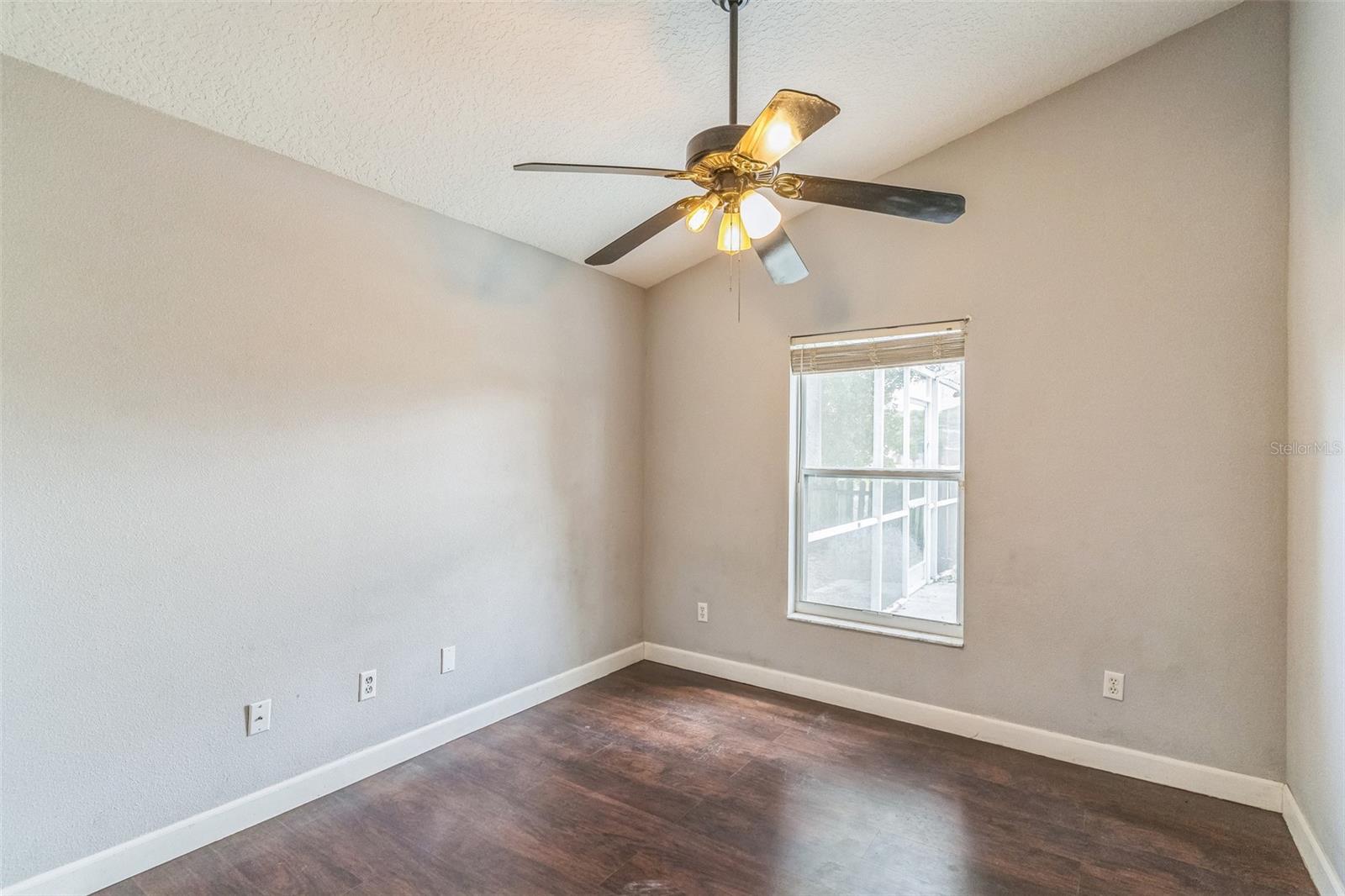 Image 11 of 37 For 6702 Imperial Oak Lane