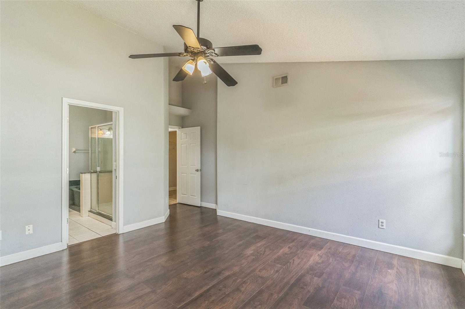Image 19 of 37 For 6702 Imperial Oak Lane