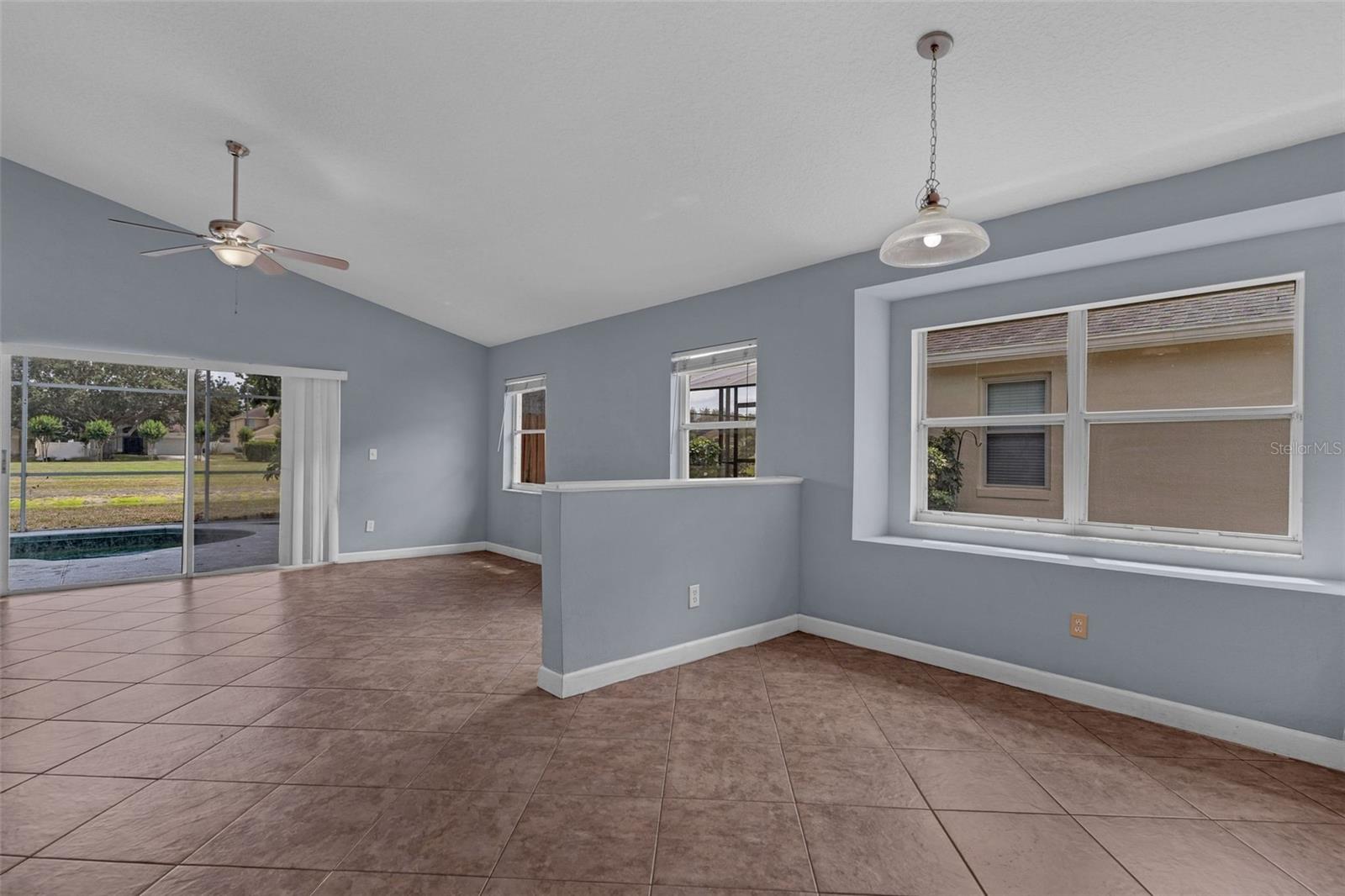 Image 4 of 37 For 6702 Imperial Oak Lane