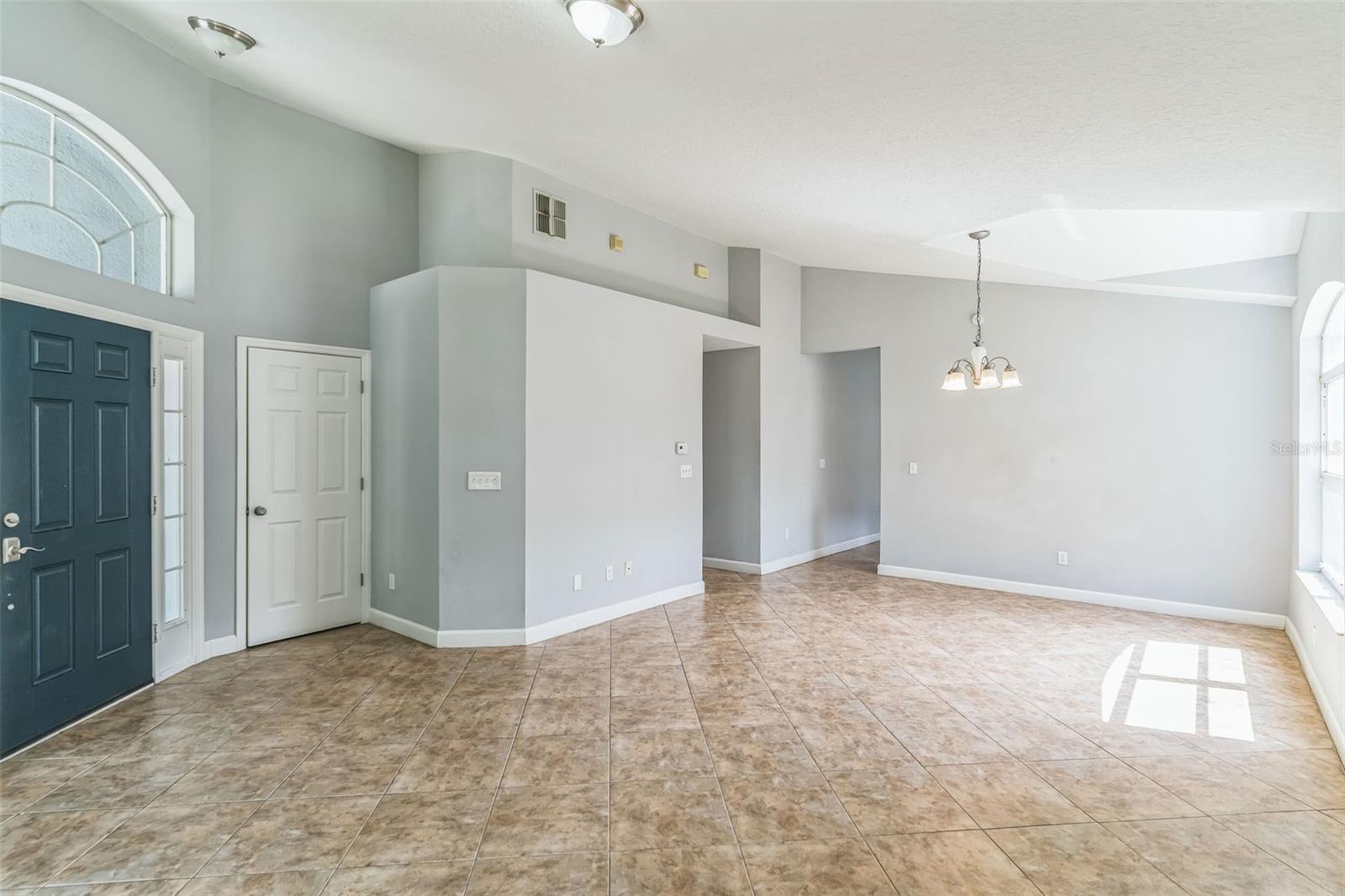 Image 6 of 37 For 6702 Imperial Oak Lane