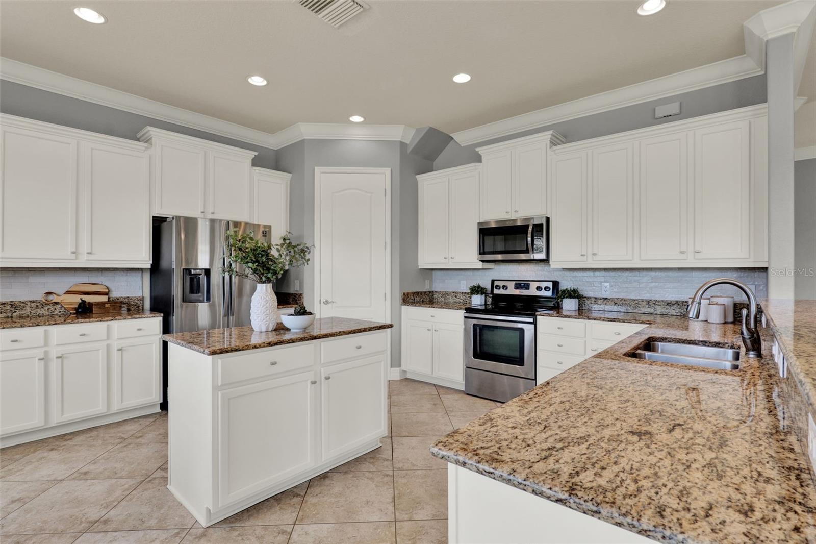 Image 29 of 83 For 8150 Prestbury Drive