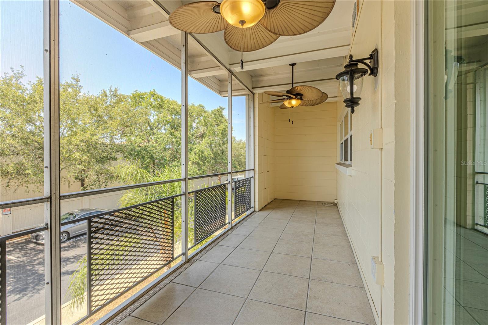 Image 19 of 33 For 151 Orlando Avenue 204
