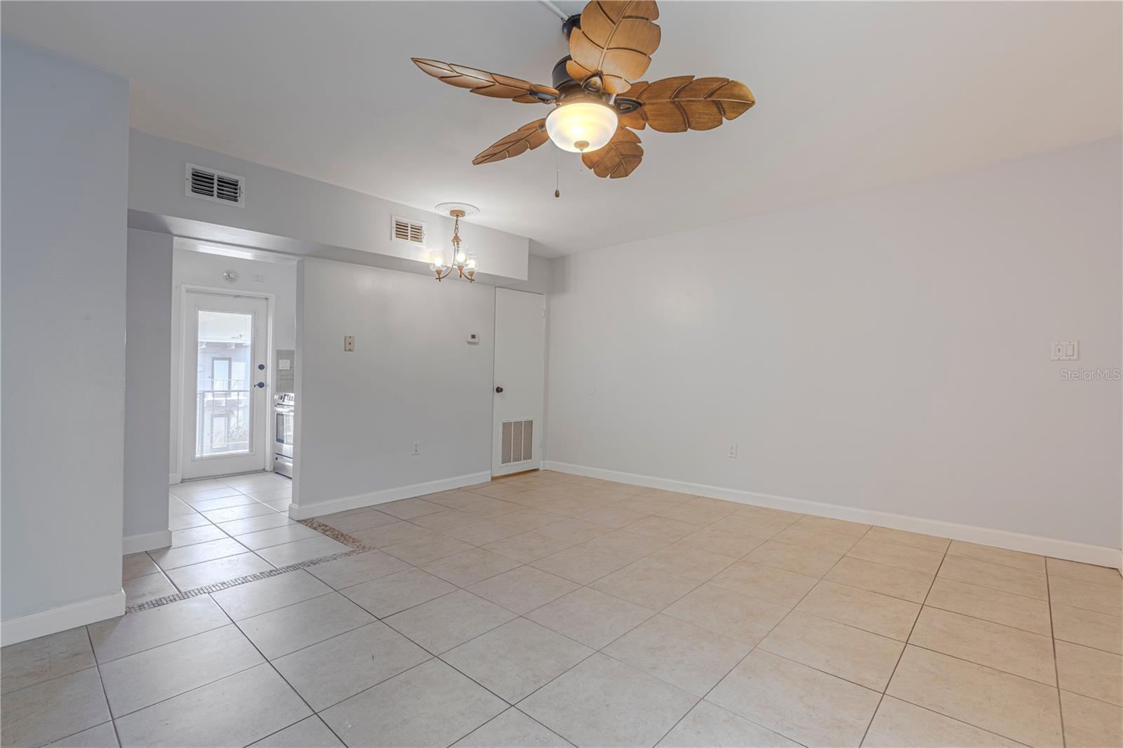 Image 7 of 33 For 151 Orlando Avenue 204