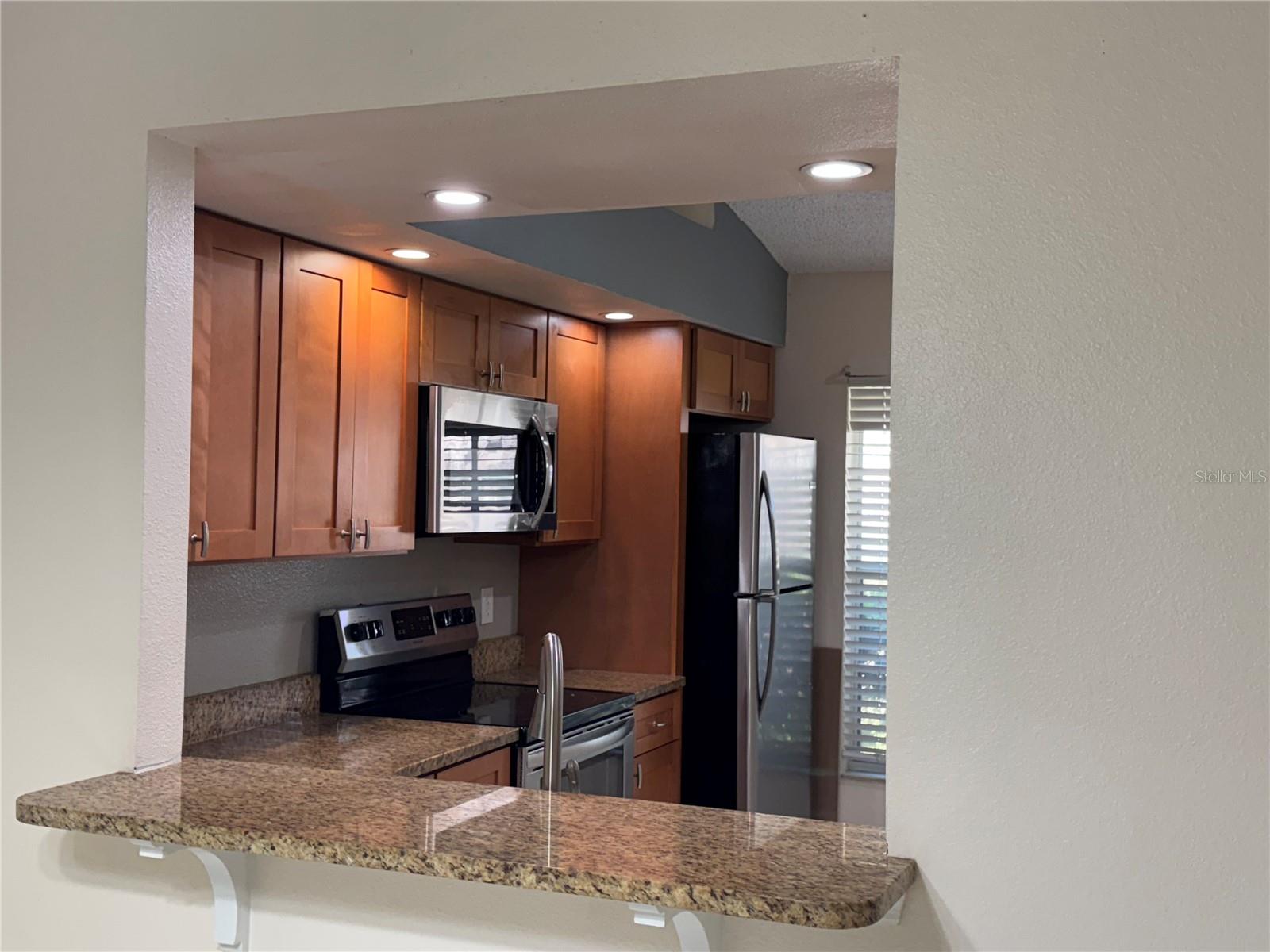 Image 19 of 30 For 14844 Laguna Beach Circle