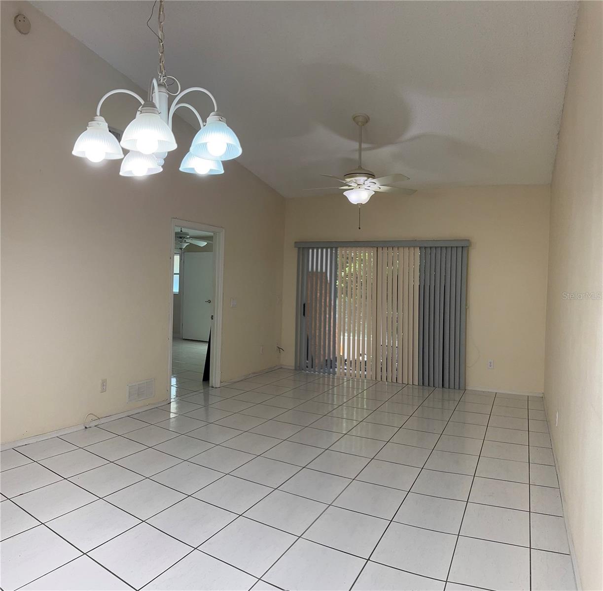 Image 22 of 30 For 14844 Laguna Beach Circle