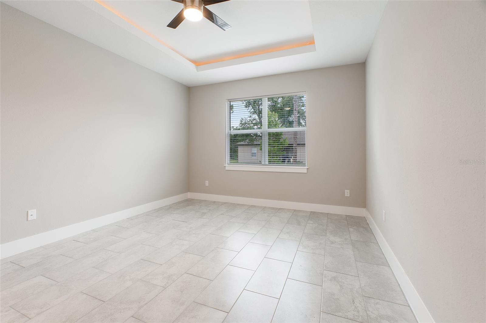 Image 39 of 52 For 1250 Papillon Street