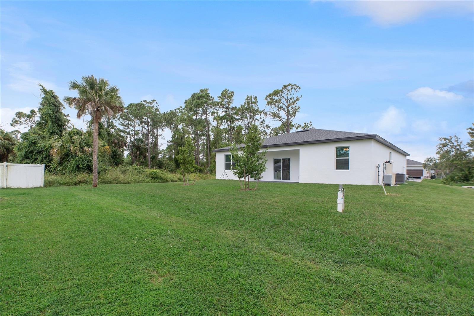 Image 50 of 52 For 1250 Papillon Street